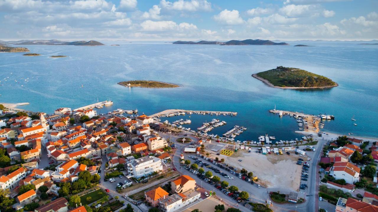 Apartman Mali Raj Pakoštane Dış mekan fotoğraf